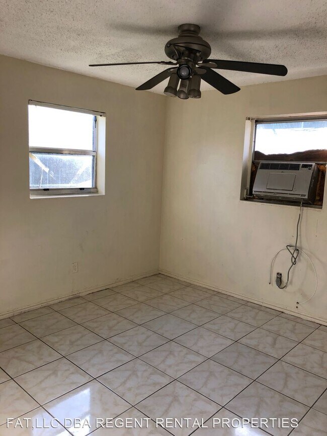 Building Photo - 2 br, 1 bath House - 27 SW 18 AVE