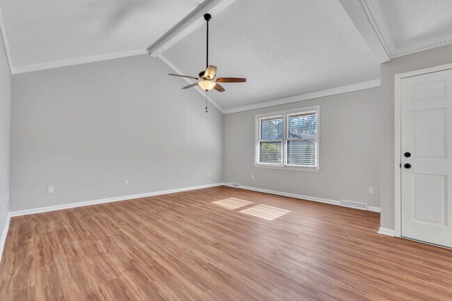 Foto del edificio - 100 Sunningdale Ct