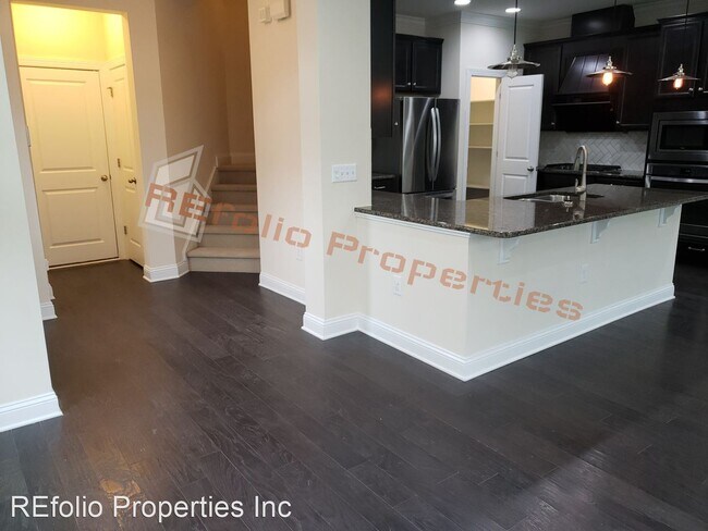 Foto del edificio - 428 Methven Grove Dr