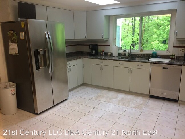 Foto del edificio - 3 br, 2.5 bath House - 83 Helena St