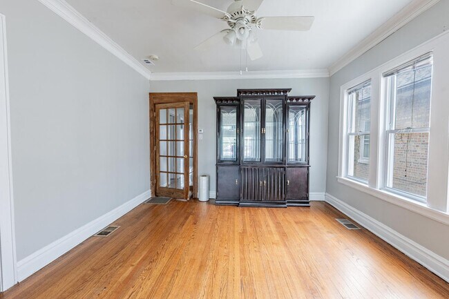 Foto del edificio - 1223 S 57th Ct