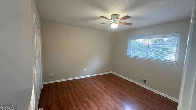 Foto del edificio - 6017 Randy Ln