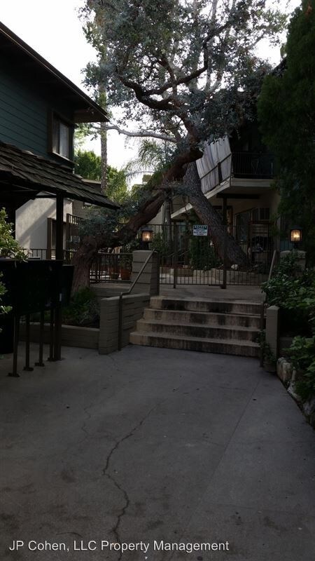 Foto del edificio - 11940 Laurelwood Dr