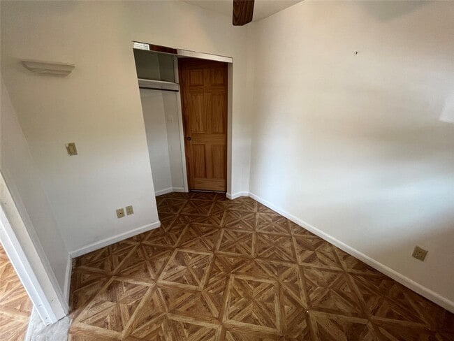 Foto del edificio - 46 Glen Ln