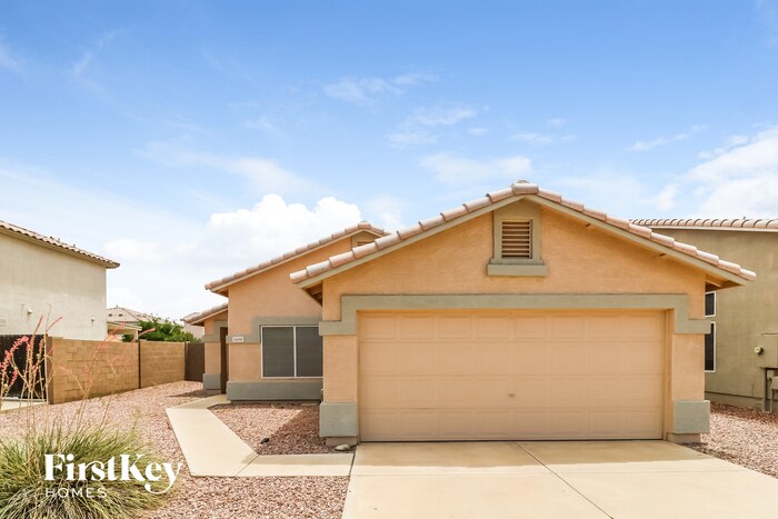 Foto principal - 11041 W Lane Ave