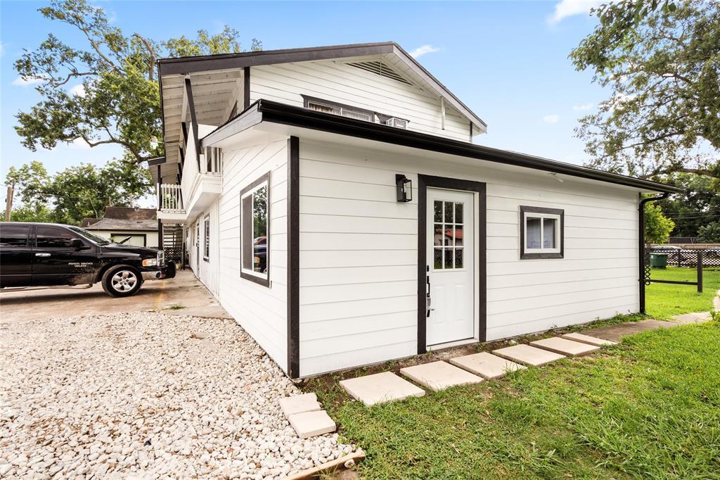 Foto principal - 923 Knight St