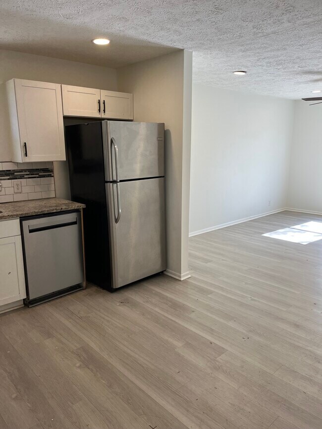 Foto del edificio - 164 Brenda Ct