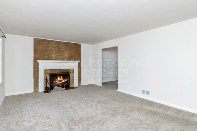 Foto del edificio - 3514 Sharon Chapel Rd