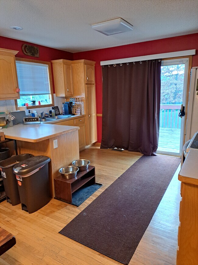 Foto del edificio - 6503 E 137th St