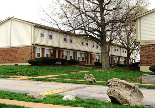 Foto del edificio - Stonebridge Townhomes