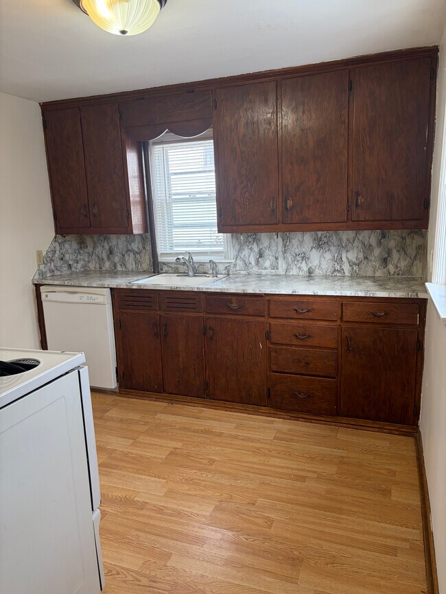 Foto del edificio - 224 36th Ave N