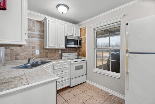 Building Photo - 7900 FM 2354