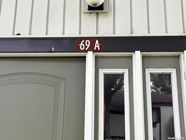 Foto del edificio - 69 Richmond Blvd
