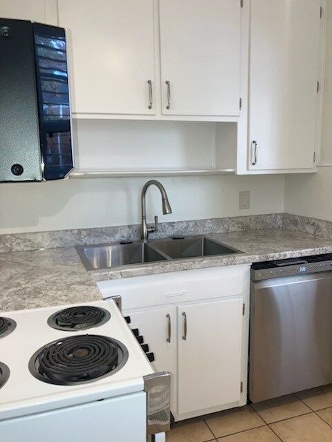 Foto del edificio - Updated Condo