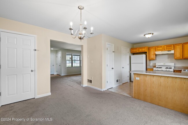 Building Photo - 5 Fiore Ct
