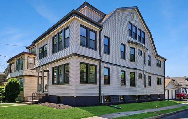 Foto del edificio - 235 Elmwood Ave