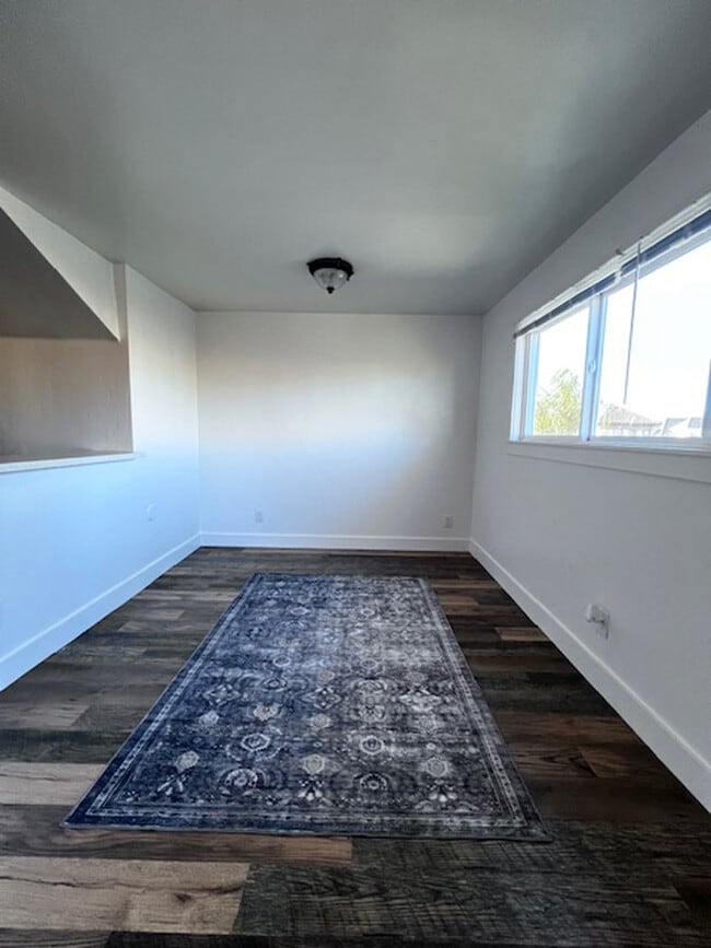 Building Photo - 722 30th St