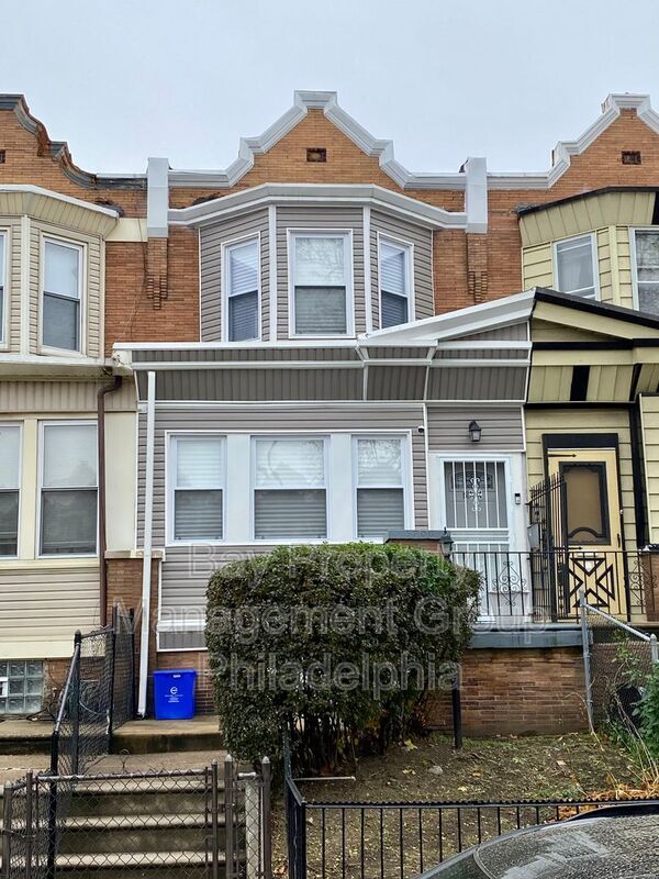 Foto del edificio - 5706 Warrington Ave