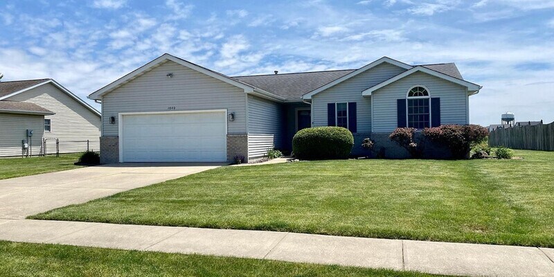Primary Photo - 1040 Oakbrook