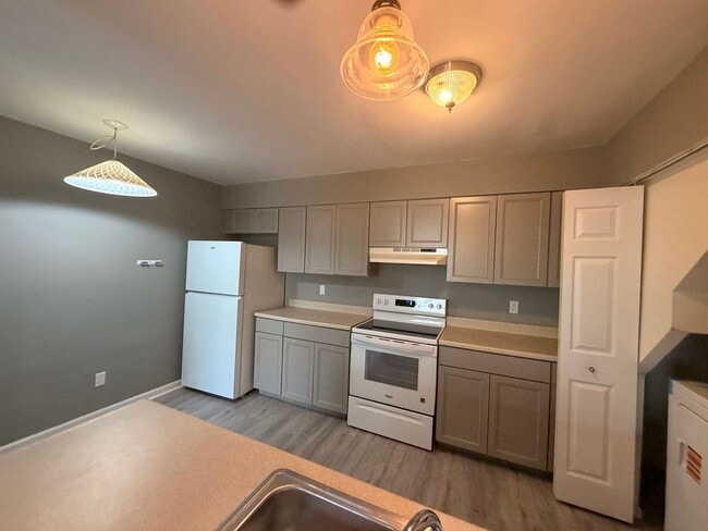 Foto del edificio - 325 Lees Mill Drive (Lees Mill) Newport News 23608