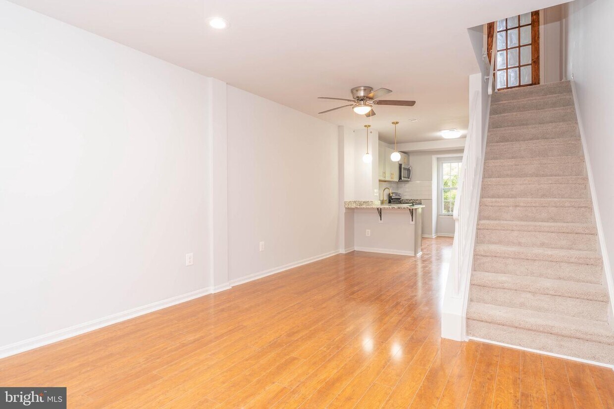 4225 Sauterne Ct, Chantilly, VA 20151 Townhome Rentals in Chantilly