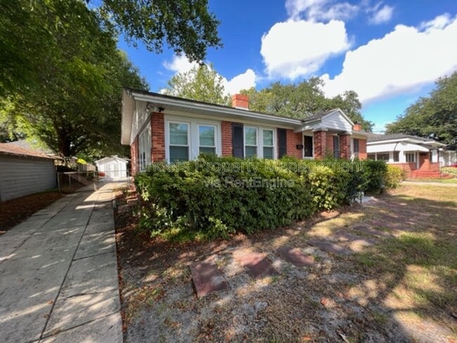 Foto del edificio - 2144 Southampton Rd