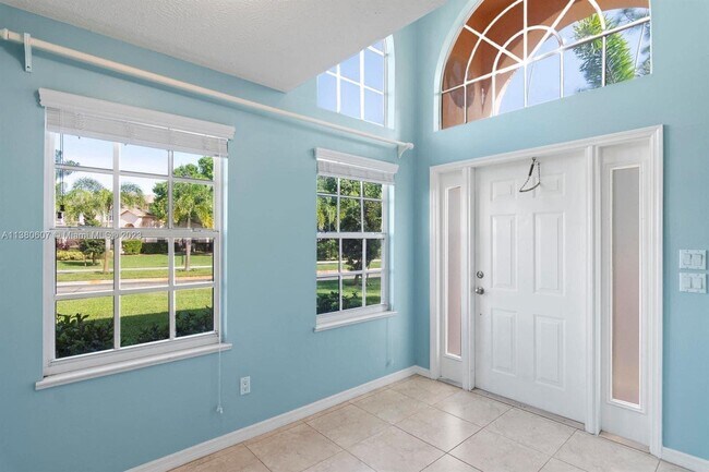 Building Photo - 2057 SE Wild Meadow Cir