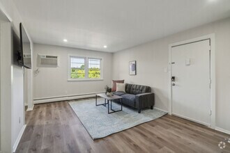 Building Photo - 124 Wharton Dr