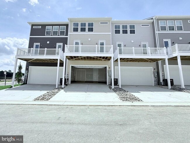 Foto del edificio - 4803 Jackson Vlg Pkwy
