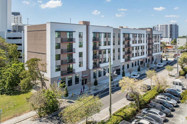 Grand View Park Apartments - Grand View Park