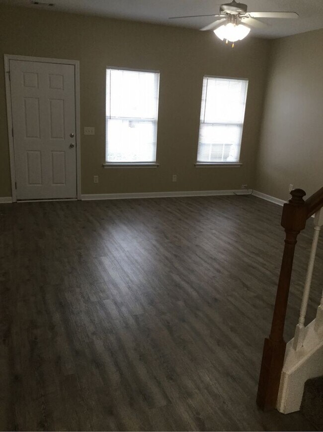 Building Photo - 106 Cypress Point Dr
