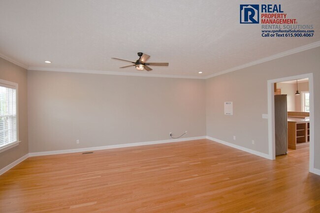 Foto del edificio - GORGEOUS VIEWS! Great 5 bedroom 3 level No...