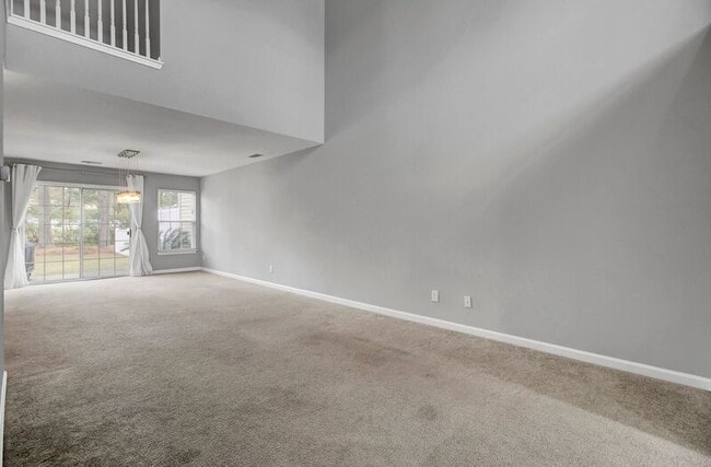 Building Photo - 9160 Maple Grove Dr