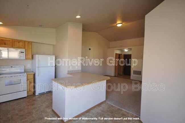 Building Photo - 2107 E Whispering Willow Ln
