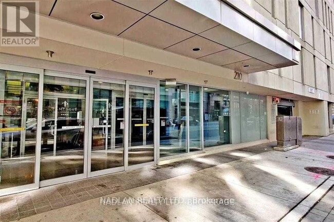 Building Photo - 210 Victoria St