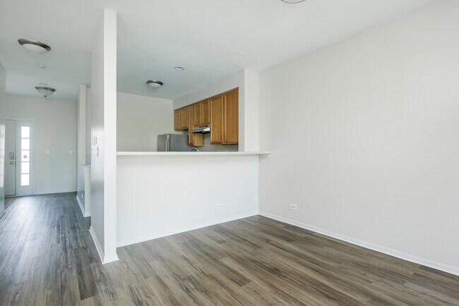 Building Photo - 2943 Kentshire Cir