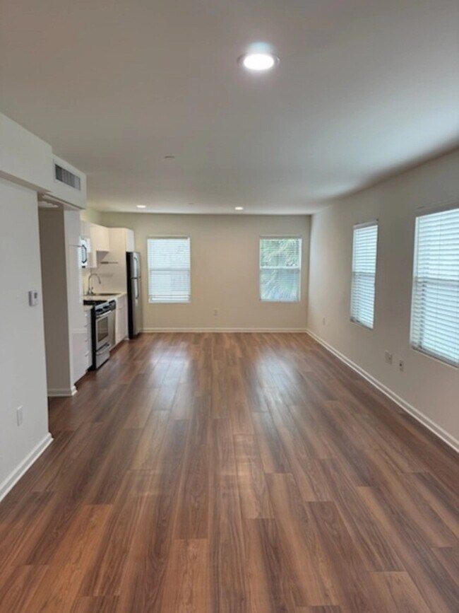 Interior Photo - 309 S. Berendo Avenue,