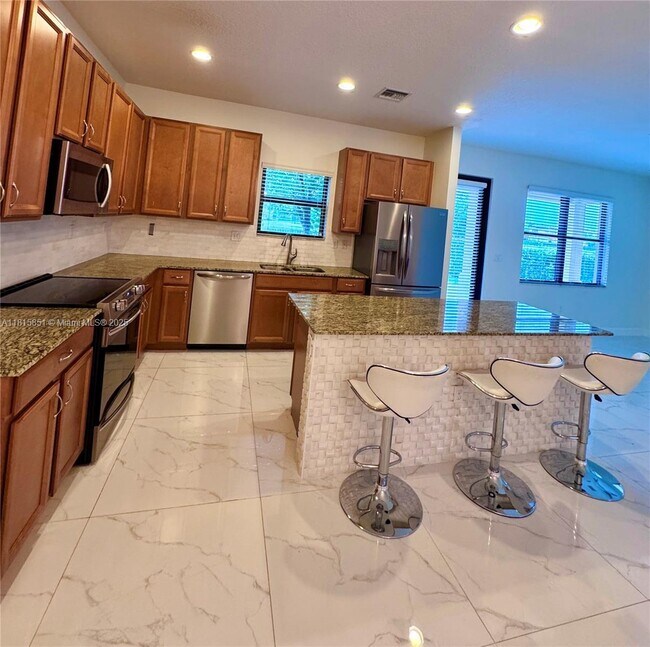 Foto del edificio - 636 NE 193rd St