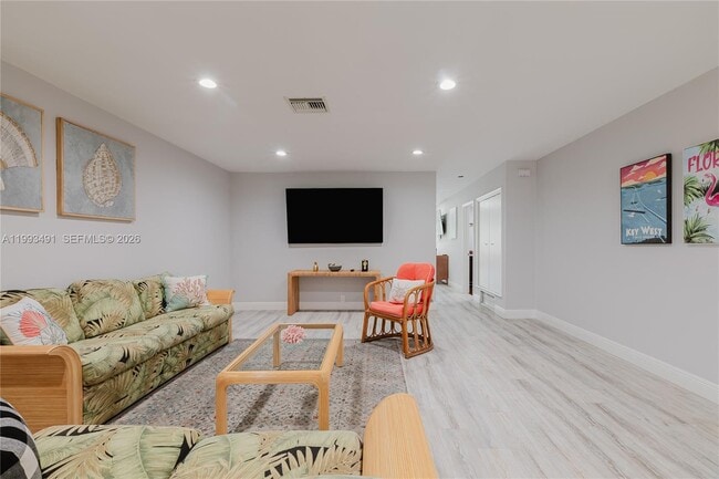 Foto del edificio - 11320 NW 35th Ct