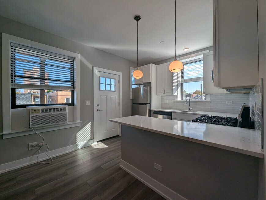 Foto principal - 3902 N Janssen Ave