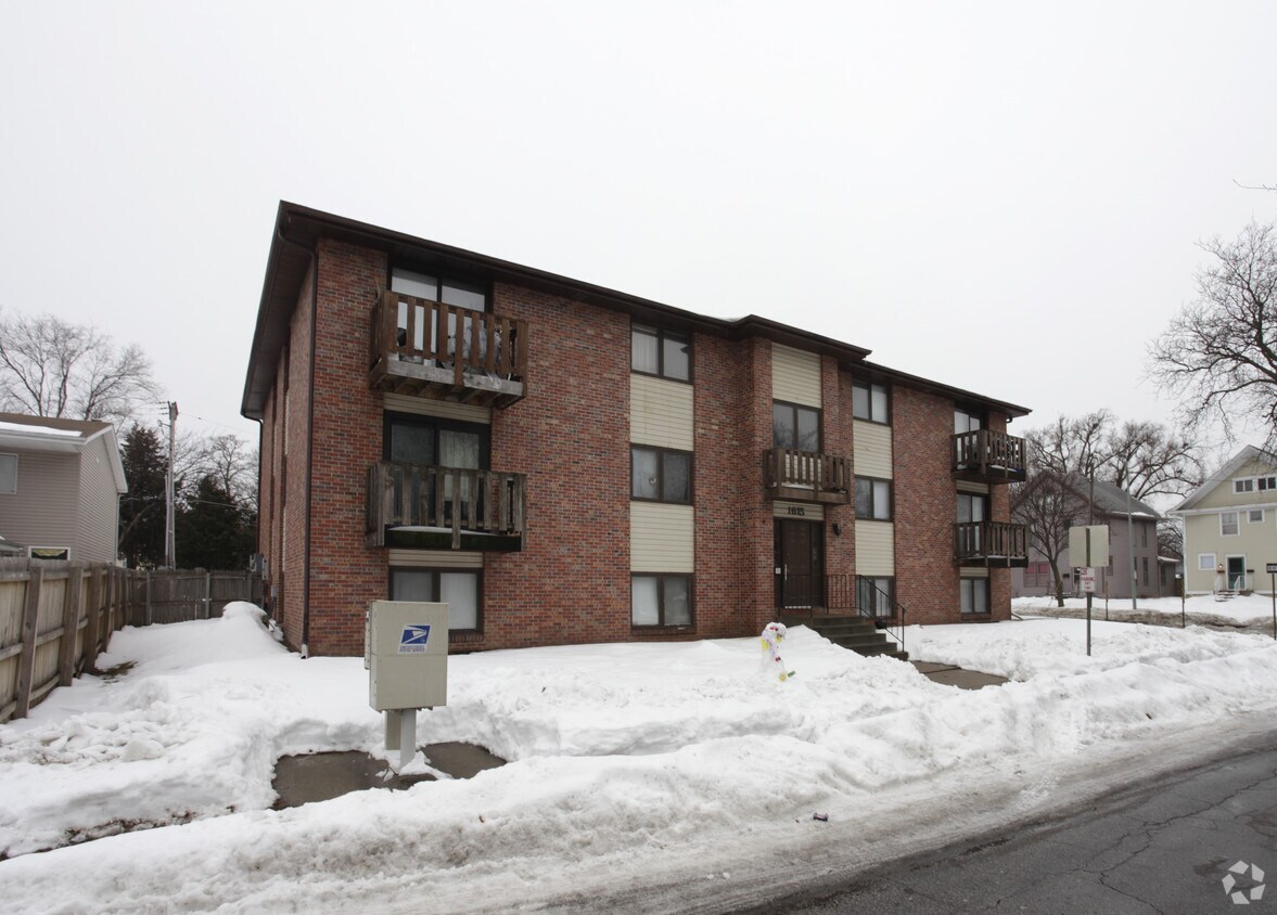 Building Photo - 1615 Garfield St