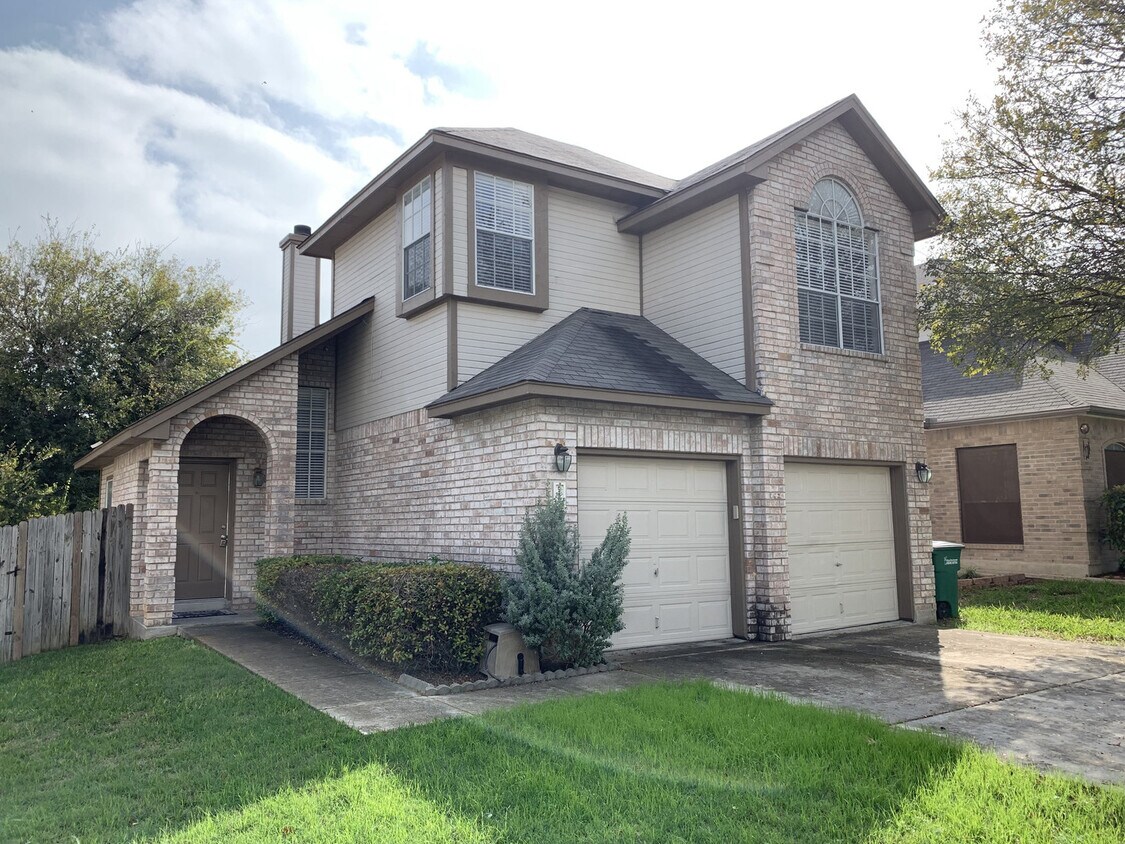 Primary Photo - CHARMING 2 STORY IN DESIRED COMMUNITY*OPEN...