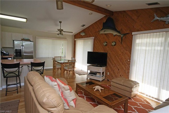 Foto del edificio - 3684 Landers St