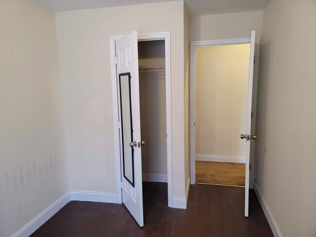 Building Photo - 661 Nasby Pl