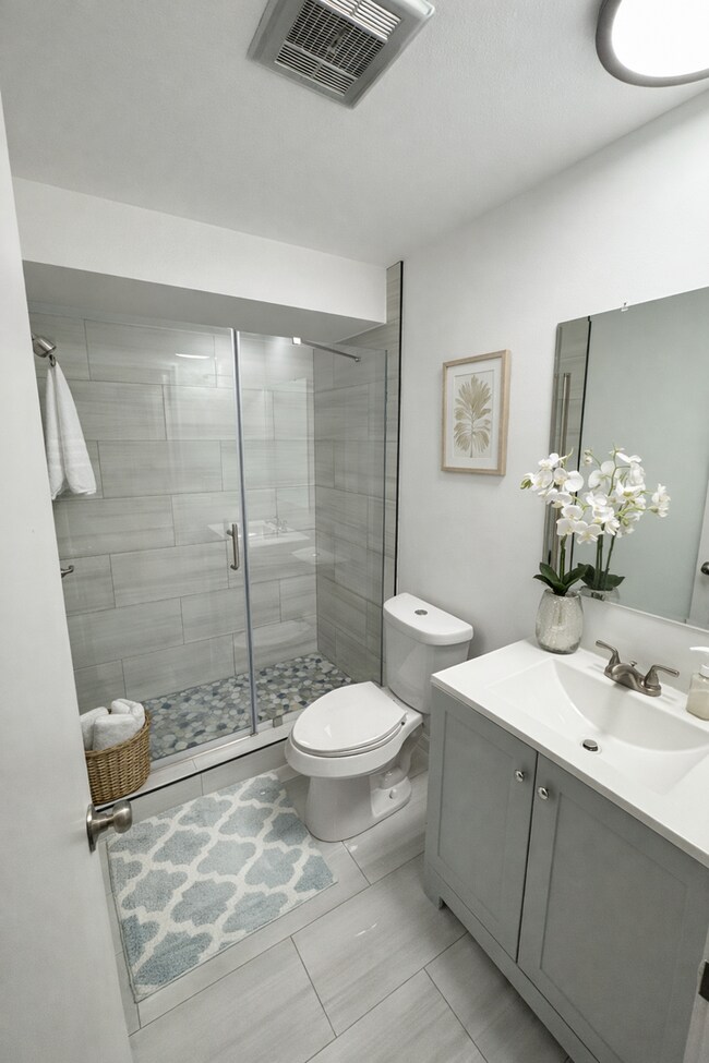 Foto del edificio - All New Luxury Living In Plymouth