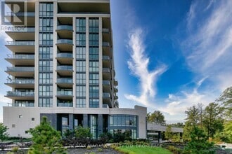Building Photo - 7711-7711 Green Vista Gate