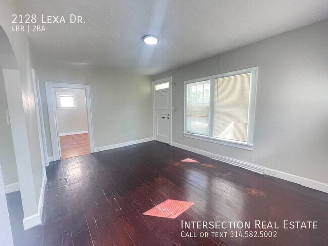 Foto del edificio - 2128 Lexa Dr