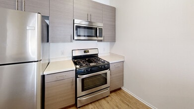 Interior Photo - Verano at Rancho Cucamonga Town Square