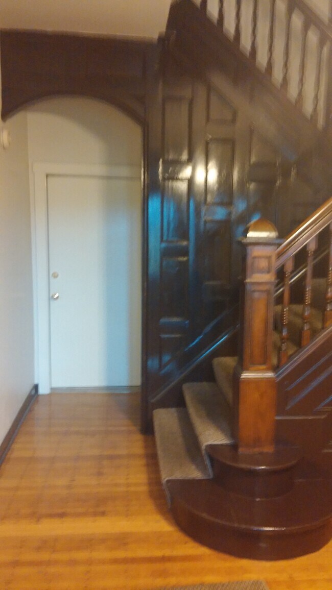 Apartamento en la primera planta - 614 E 12th Ave