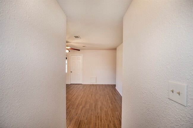 Foto del edificio - 4809 39th St E